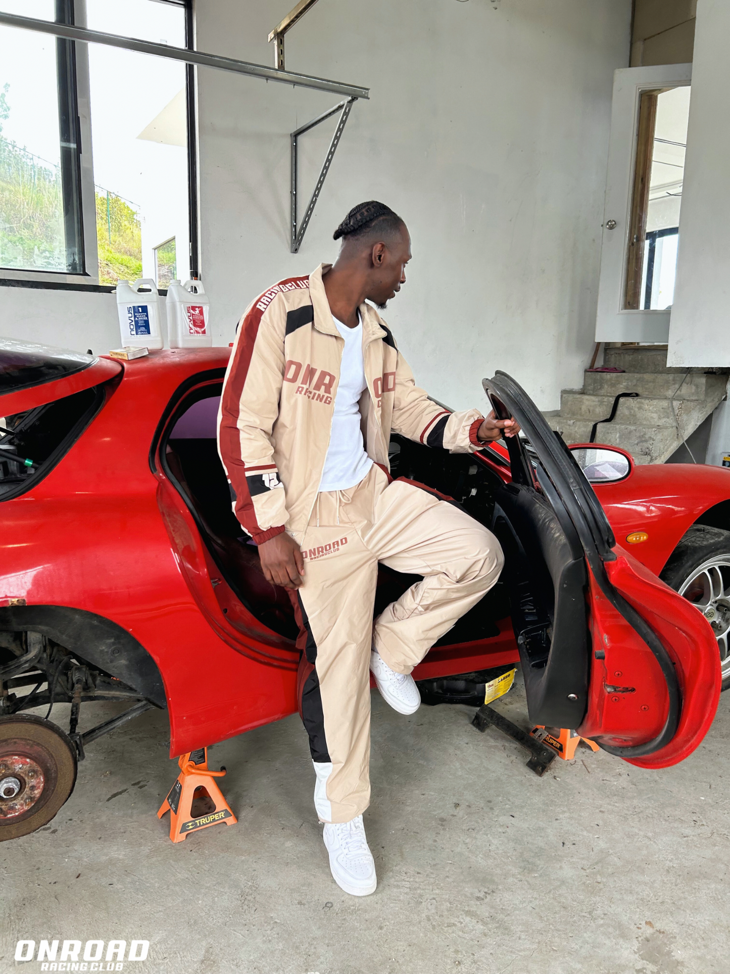 V6 Panel Tracksuit Set (Full set)